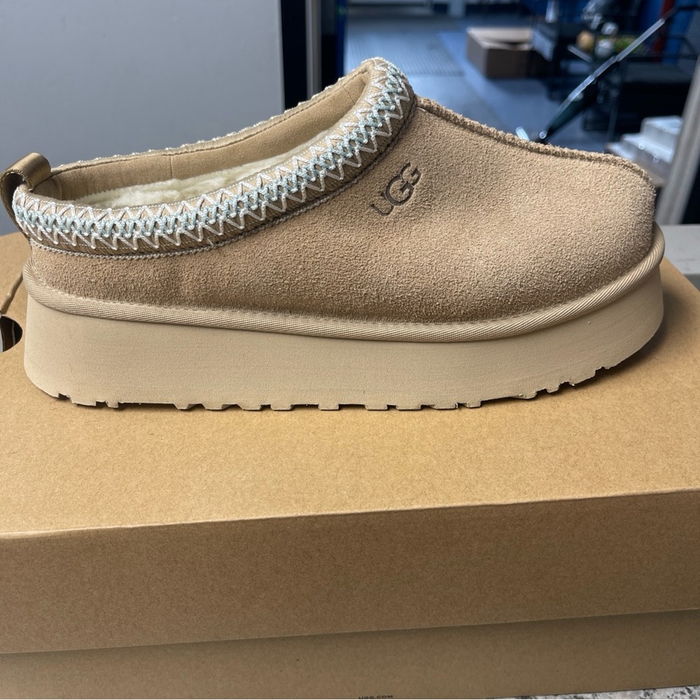 UGG Tan Slippers with Knit Collar